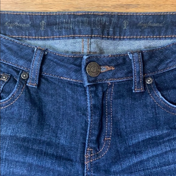 Jennifer Lopaz Boyfriend Jeans - Picture 3 of 7